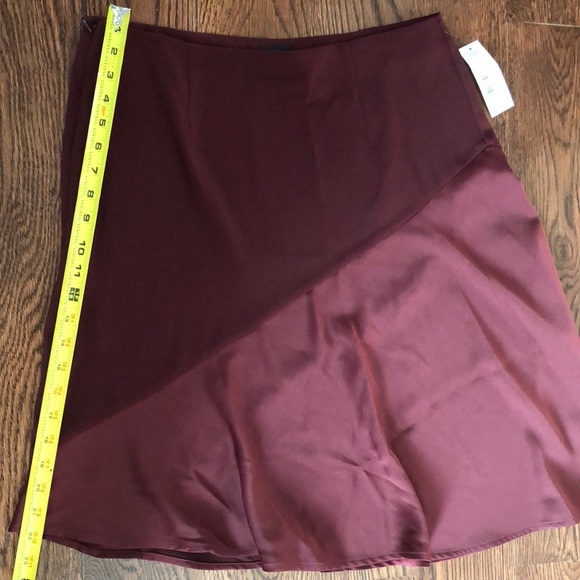 Asymmetrical Skirt - Picture 4 of 5